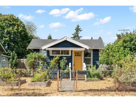 8621 Se Raymond Court Portland OR 97266