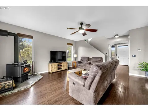 182 Lookout Drive Washougal WA 98671