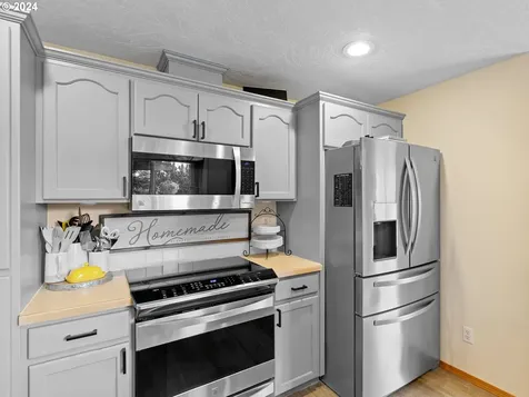 13070 Carmelita Place Oregon City OR 97045