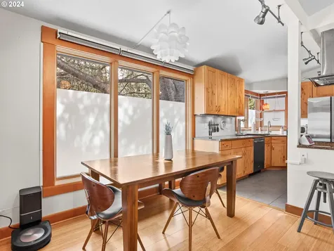 4490 Lakeview Boulevard Lake Oswego OR 97035