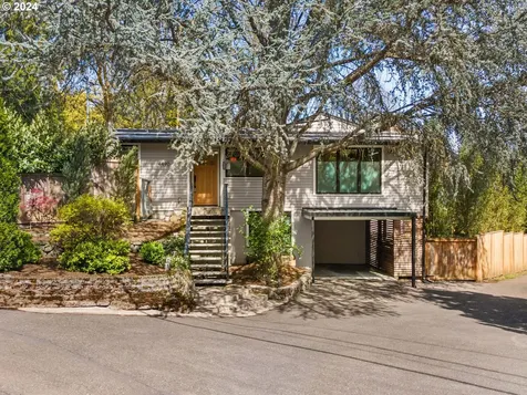 4490 Lakeview Boulevard Lake Oswego OR 97035