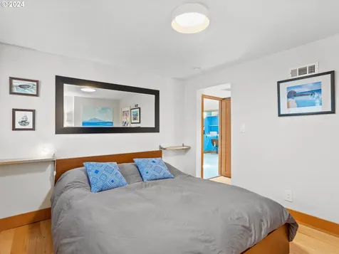 4490 Lakeview Boulevard Lake Oswego OR 97035