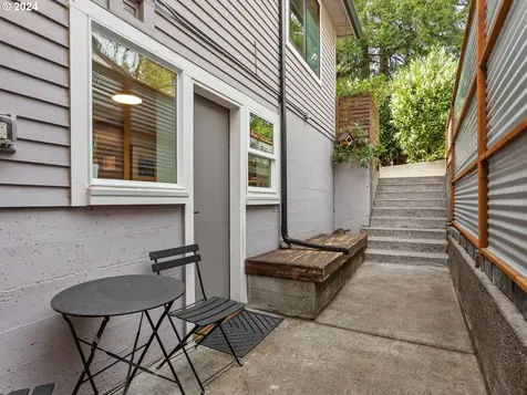 4490 Lakeview Boulevard Lake Oswego OR 97035
