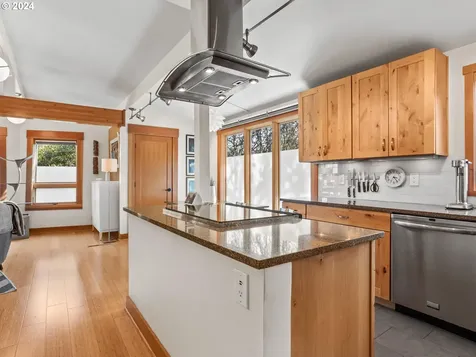 4490 Lakeview Boulevard Lake Oswego OR 97035
