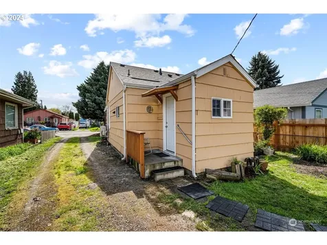 253 27th Avenue Longview WA 98632