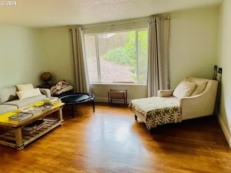 300 N River Drive Roseburg OR 97470