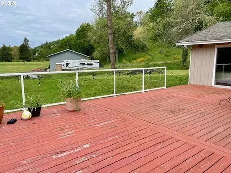 300 N River Drive Roseburg OR 97470