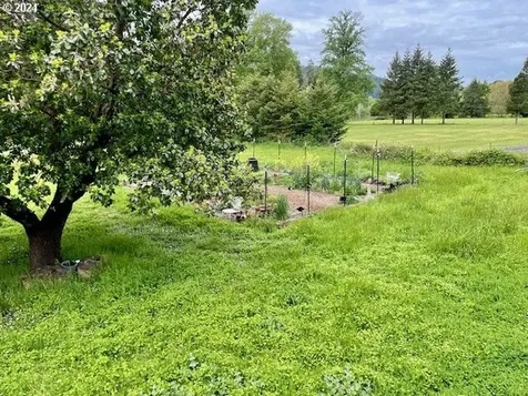 300 N River Drive Roseburg OR 97470