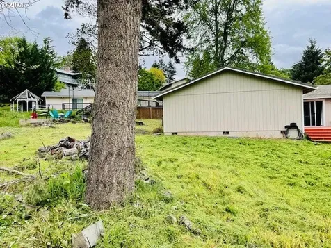 300 N River Drive Roseburg OR 97470