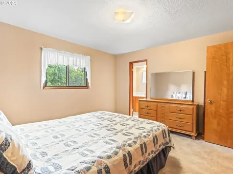704 N 1st Avenue Hillsboro OR 97124