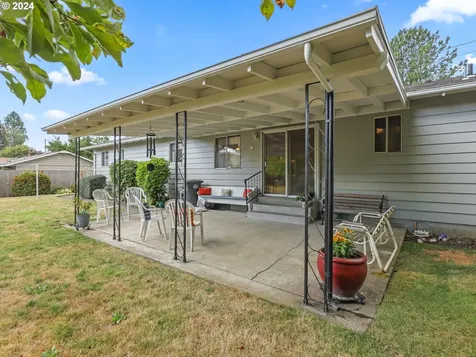 704 N 1st Avenue Hillsboro OR 97124