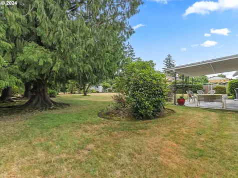 704 N 1st Avenue Hillsboro OR 97124