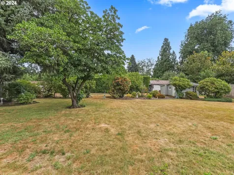 704 N 1st Avenue Hillsboro OR 97124
