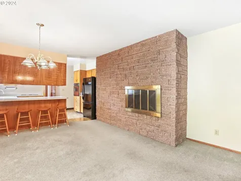 704 N 1st Avenue Hillsboro OR 97124