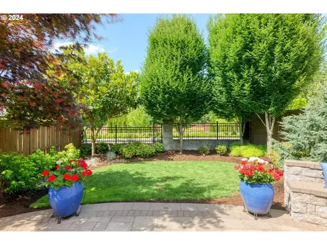 16857 Nw Viola Street Portland OR 97229