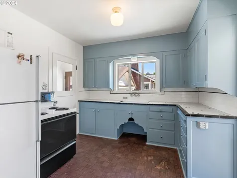 3404 NE Fremont Street Portland OR 97212
