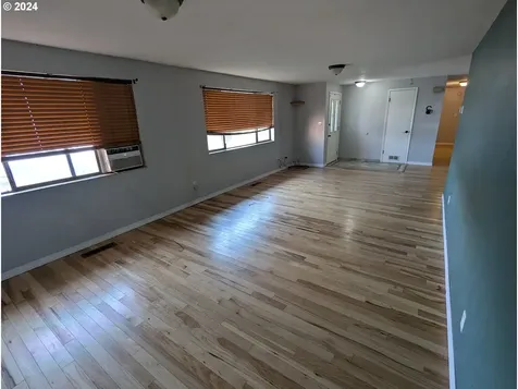 1135 Hartford Street Elgin OR 97827