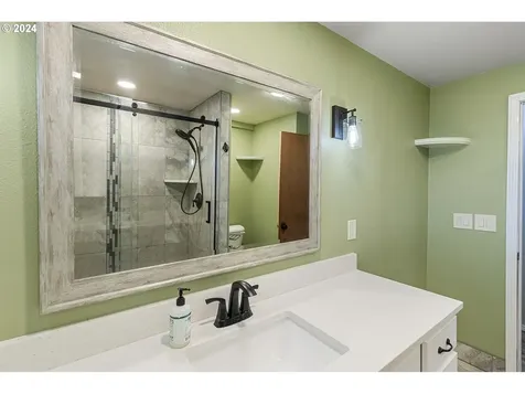 720 Beechwood Street Woodland WA 98674