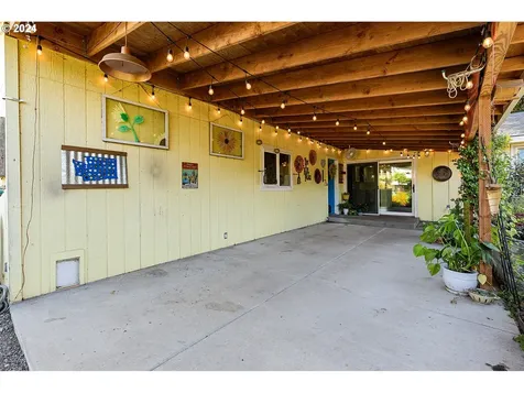 720 Beechwood Street Woodland WA 98674