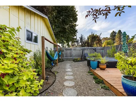720 Beechwood Street Woodland WA 98674