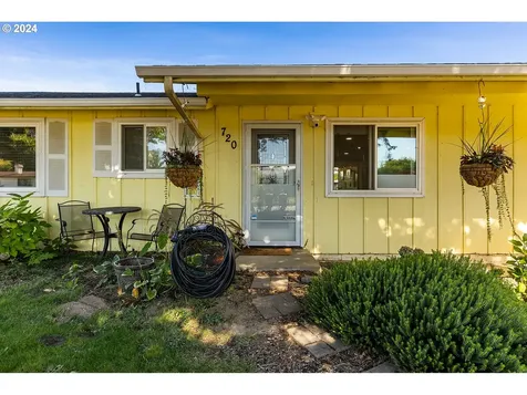 720 Beechwood Street Woodland WA 98674