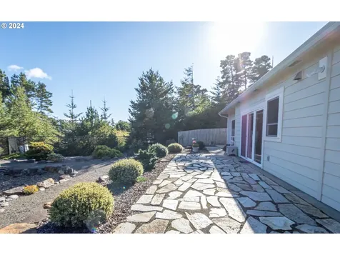 5241 Dunewood Drive Florence OR 97439