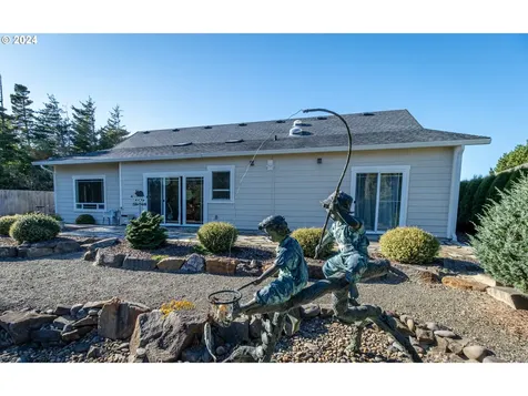 5241 Dunewood Drive Florence OR 97439