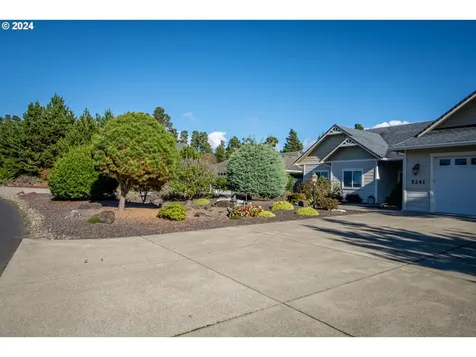 5241 Dunewood Drive Florence OR 97439