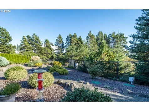 5241 Dunewood Drive Florence OR 97439