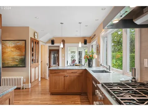 1309 Se 55th Avenue Portland OR 97215