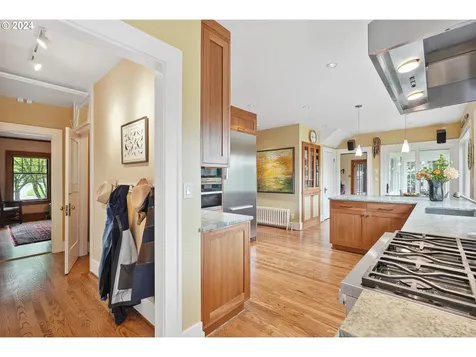 1309 Se 55th Avenue Portland OR 97215