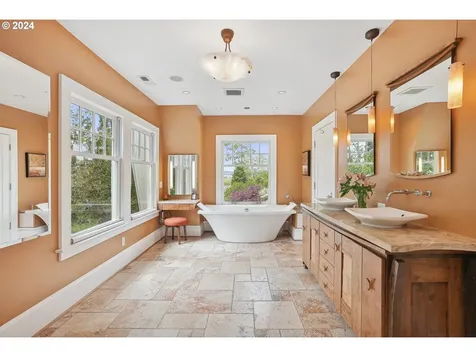1309 Se 55th Avenue Portland OR 97215