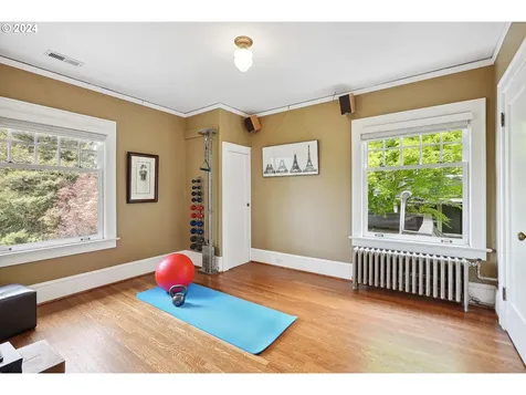 1309 Se 55th Avenue Portland OR 97215