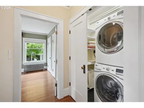 1309 Se 55th Avenue Portland OR 97215