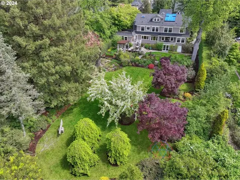 1309 Se 55th Avenue Portland OR 97215