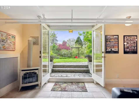 1309 Se 55th Avenue Portland OR 97215