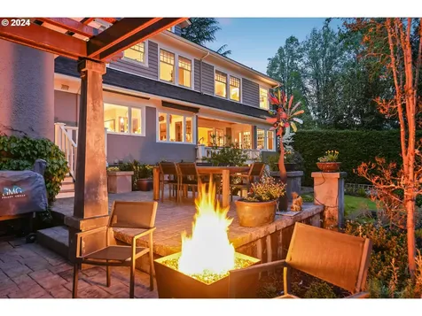 1309 Se 55th Avenue Portland OR 97215
