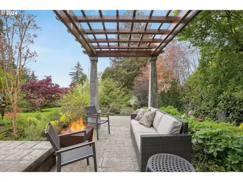 1309 Se 55th Avenue Portland OR 97215