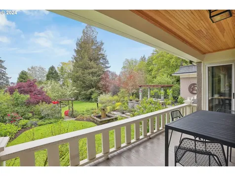 1309 Se 55th Avenue Portland OR 97215