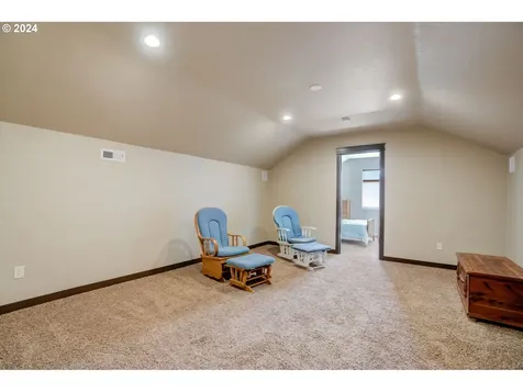 2304 E Kennedy Drive Newberg OR 97132