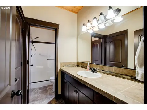 2304 E Kennedy Drive Newberg OR 97132