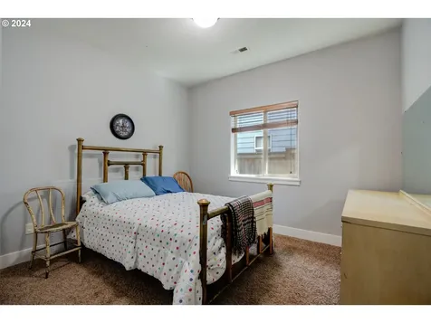 2304 E Kennedy Drive Newberg OR 97132
