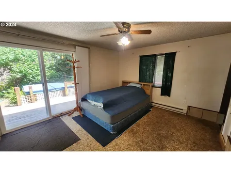 906 S Hill Drive Reedsport OR 97467