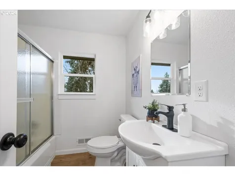 3200 J Street Washougal WA 98671
