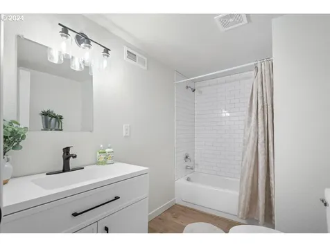 3200 J Street Washougal WA 98671