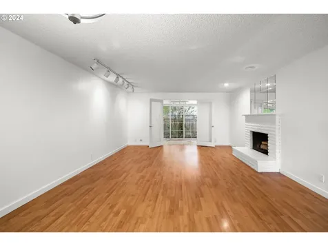 12160 Sw Camden Lane Beaverton OR 97008