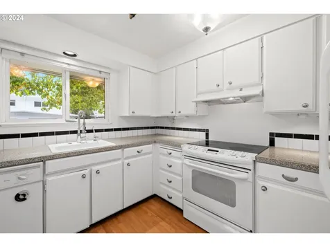 12160 Sw Camden Lane Beaverton OR 97008