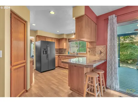 8493 Sw Bonaventure Lane Portland OR 97224