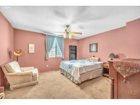 8493 Sw Bonaventure Lane Portland OR 97224