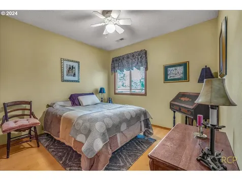 8493 Sw Bonaventure Lane Portland OR 97224